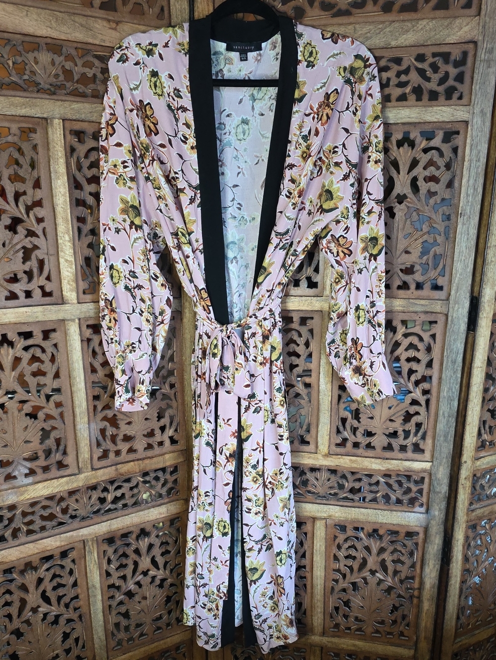 Sanctuary Pink Floral Robe with Black Collar